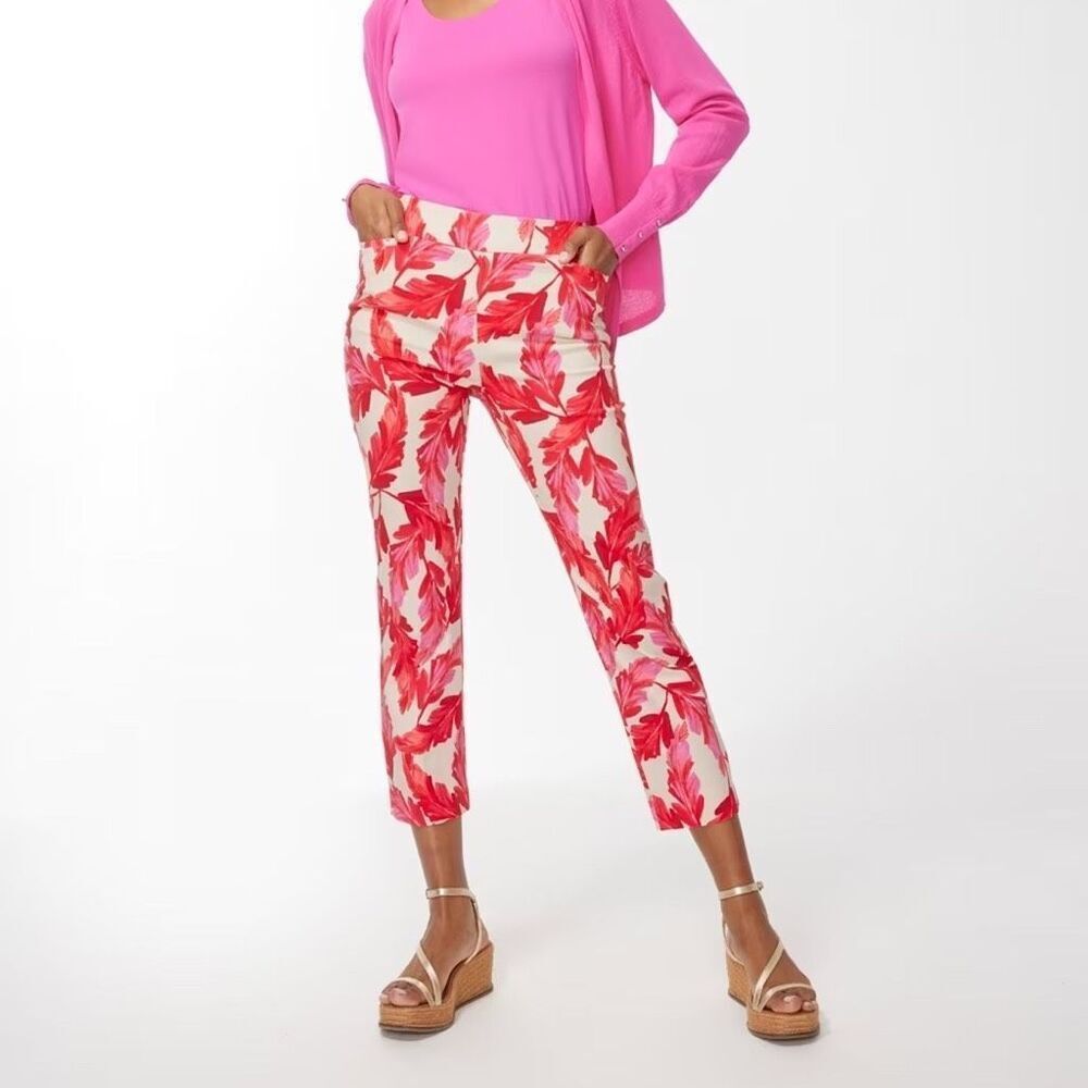Chico's Crop pants Brigitte-style Feather Print Pull On Cream‎ Pink size 1 US 8